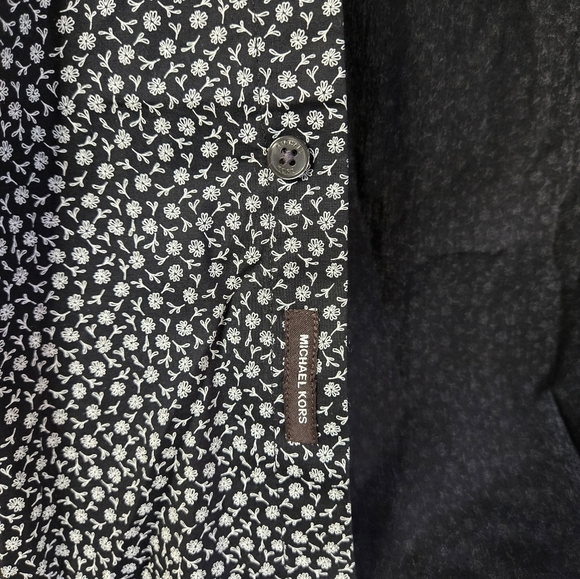 Michael Kors Men’s Slim Fit Short Sleeve Shirt Size Large NWOT - Picture 3 of 7